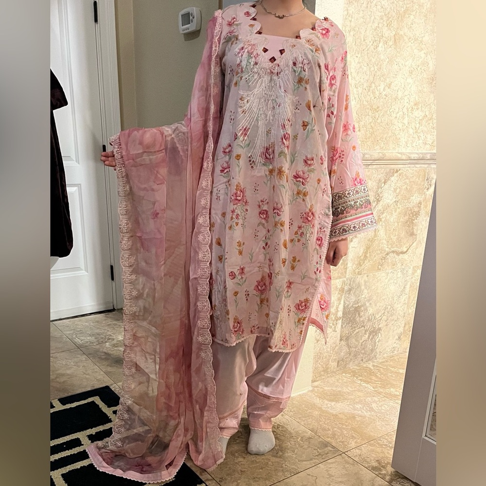 Floral Embroidered Pink Dress
